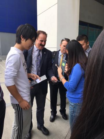 Dean Kornbluh interacting with students at SICFL.
