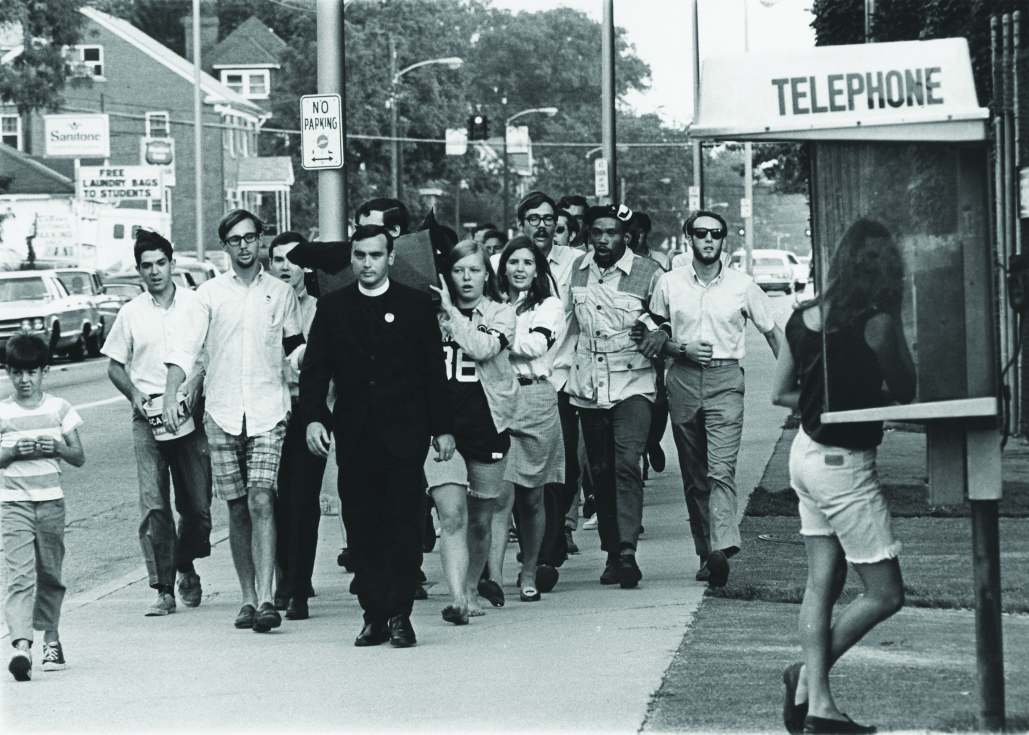 UK students protest Kent State shooting, spring 1970.