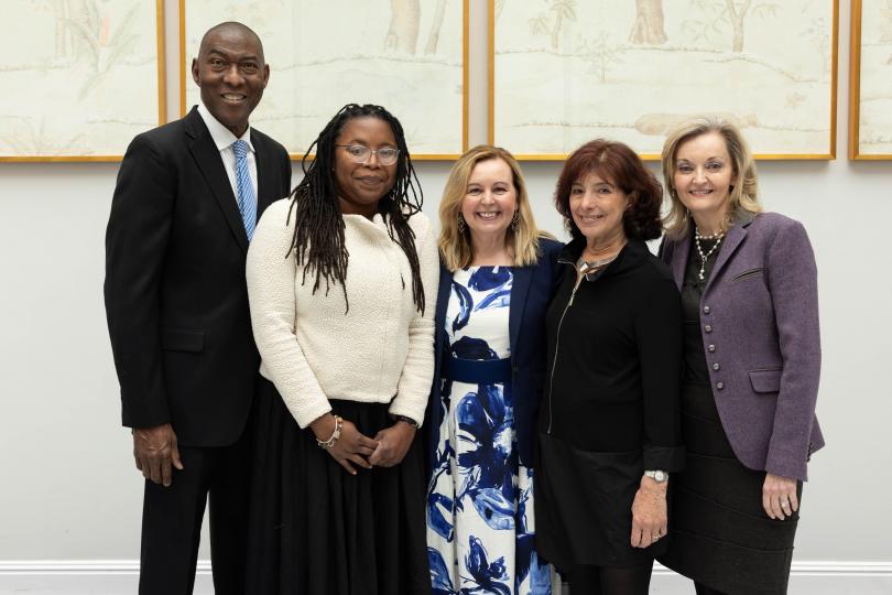 portrait of alumni and dean